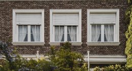 zaluzje fasadowe w budynkach mieszkalnych i biurowych roznice